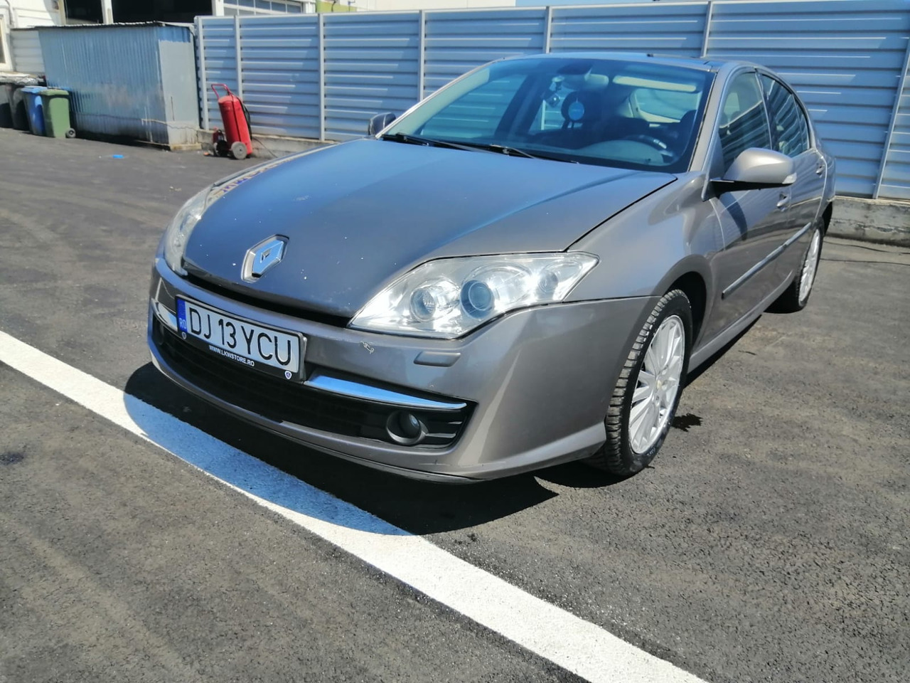 RENAULT LAGUNA 3 HATCHBACK - Automóvel: foto 1 RENAULT LAGUNA 3 HATCHBACK - Automóvel: foto 1