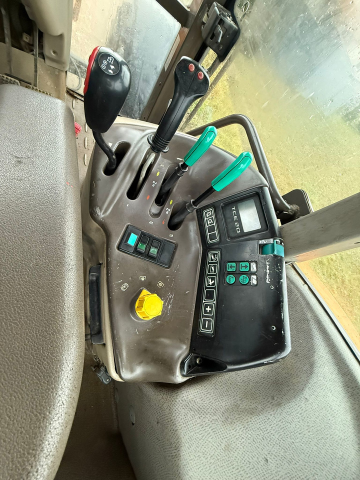 Renault RZ150 - Trator: foto 5 Renault RZ150 - Trator: foto 5