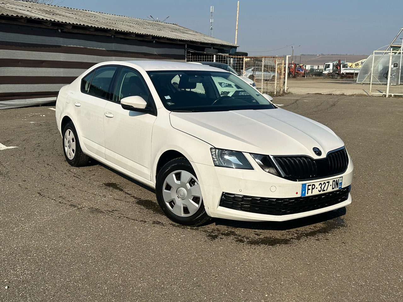 SKODA OCTAVIA - Sedã: foto 1 SKODA OCTAVIA - Sedã: foto 1
