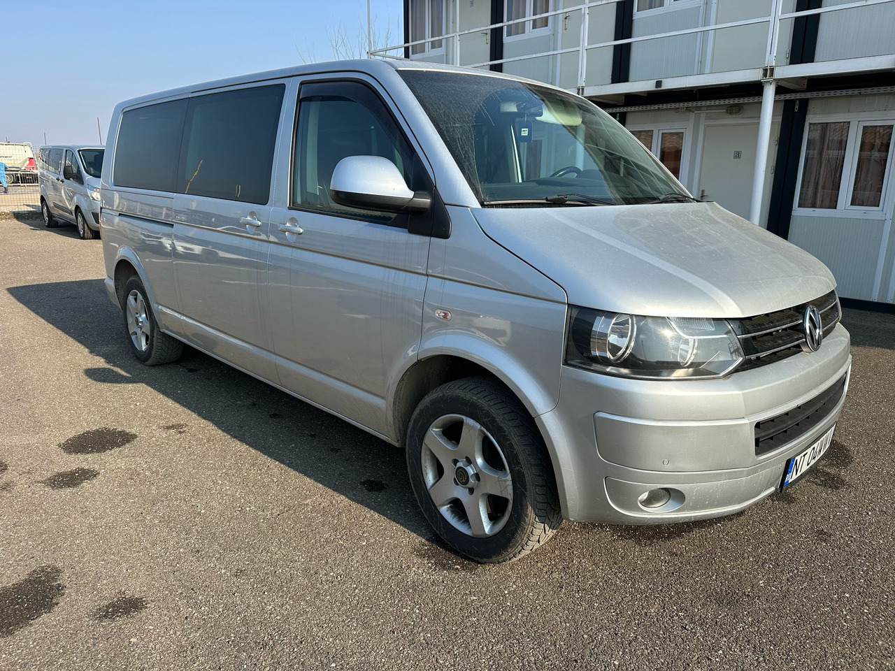 VOLKSWAGEN MULTIVAN - Furgão de passageiros: foto 2 VOLKSWAGEN MULTIVAN - Furgão de passageiros: foto 2