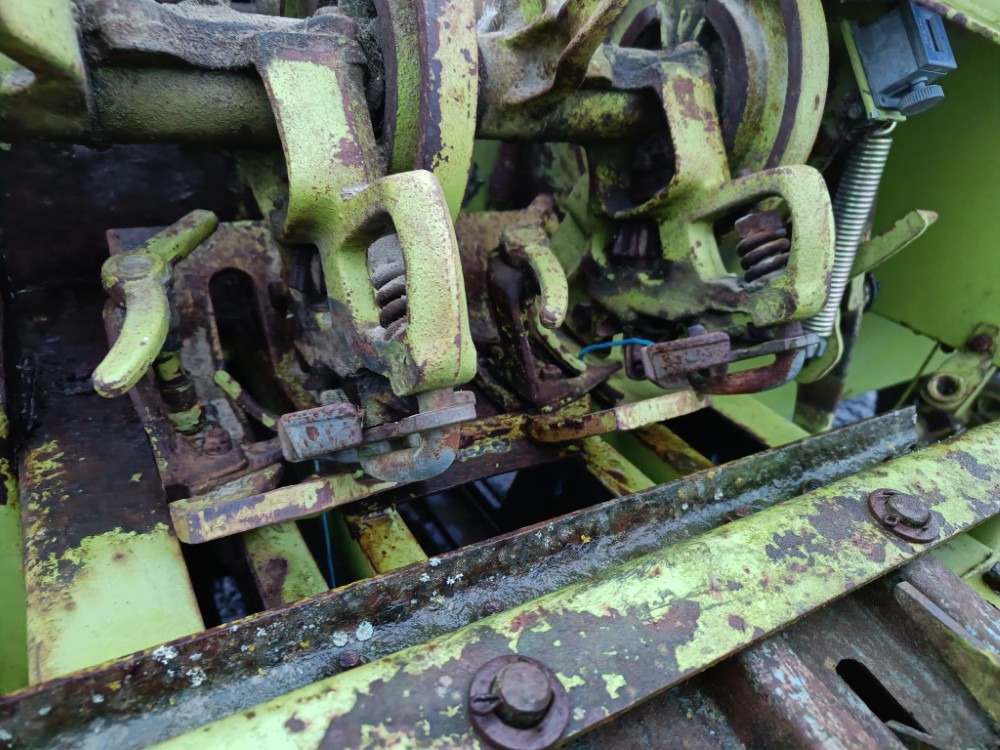 CLAAS Markant 50 sitoja - Enfardadeira de fardos quadrados: foto 4 CLAAS Markant 50 sitoja - Enfardadeira de fardos quadrados: foto 4