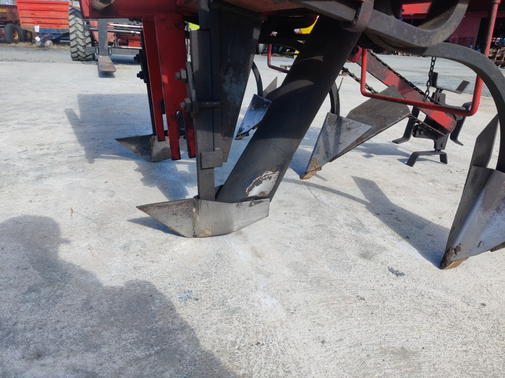 Eho Kone kahden istuttava rulettikone - Semeador de batatas: foto 5 Eho Kone kahden istuttava rulettikone - Semeador de batatas: foto 5