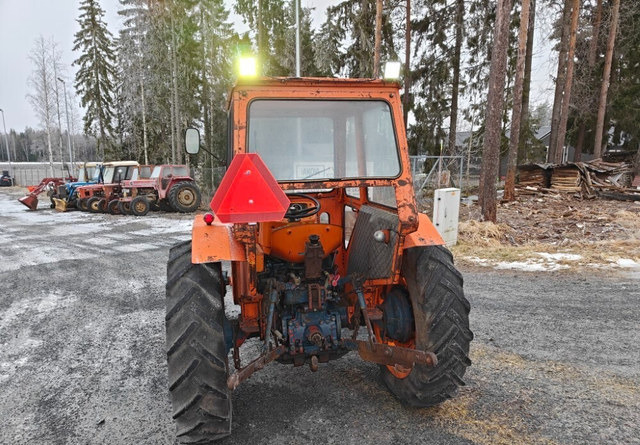 Fiat 500 hytillinen pikkutraktori - Trator: foto 5 Fiat 500 hytillinen pikkutraktori - Trator: foto 5