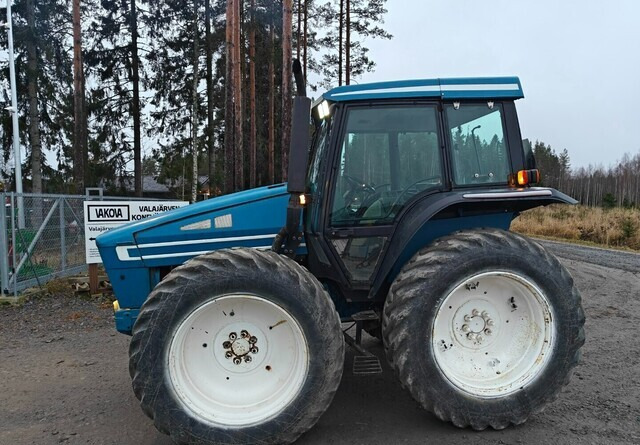 Ford County 1124 - kutoskoneella - KATSO VIDEO - Trator: foto 4 Ford County 1124 - kutoskoneella - KATSO VIDEO - Trator: foto 4