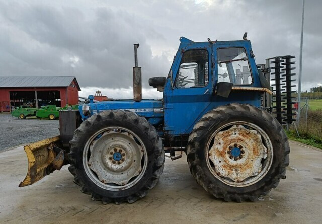 Ford County 754 Super 4 - VIDEO - Trator: foto 5 Ford County 754 Super 4 - VIDEO - Trator: foto 5