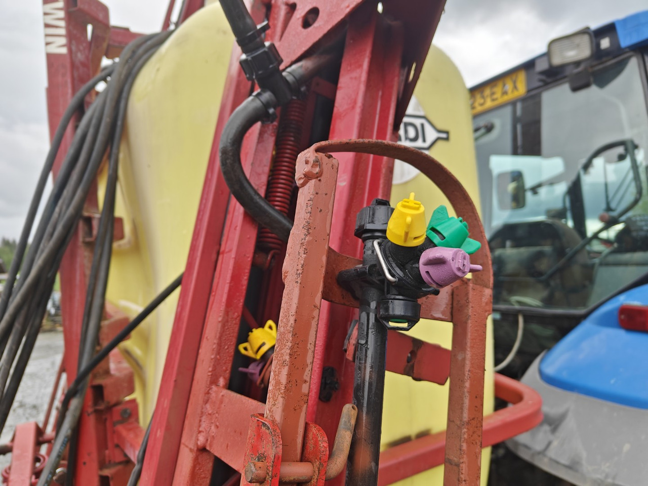 HARDI Hardi Master 1200L - 15-18m - Katsastettu - Kasvinsuojeluruisku - Pulverizador agricola: foto 4 HARDI Hardi Master 1200L - 15-18m - Katsastettu - Kasvinsuojeluruisku - Pulverizador agricola: foto 4