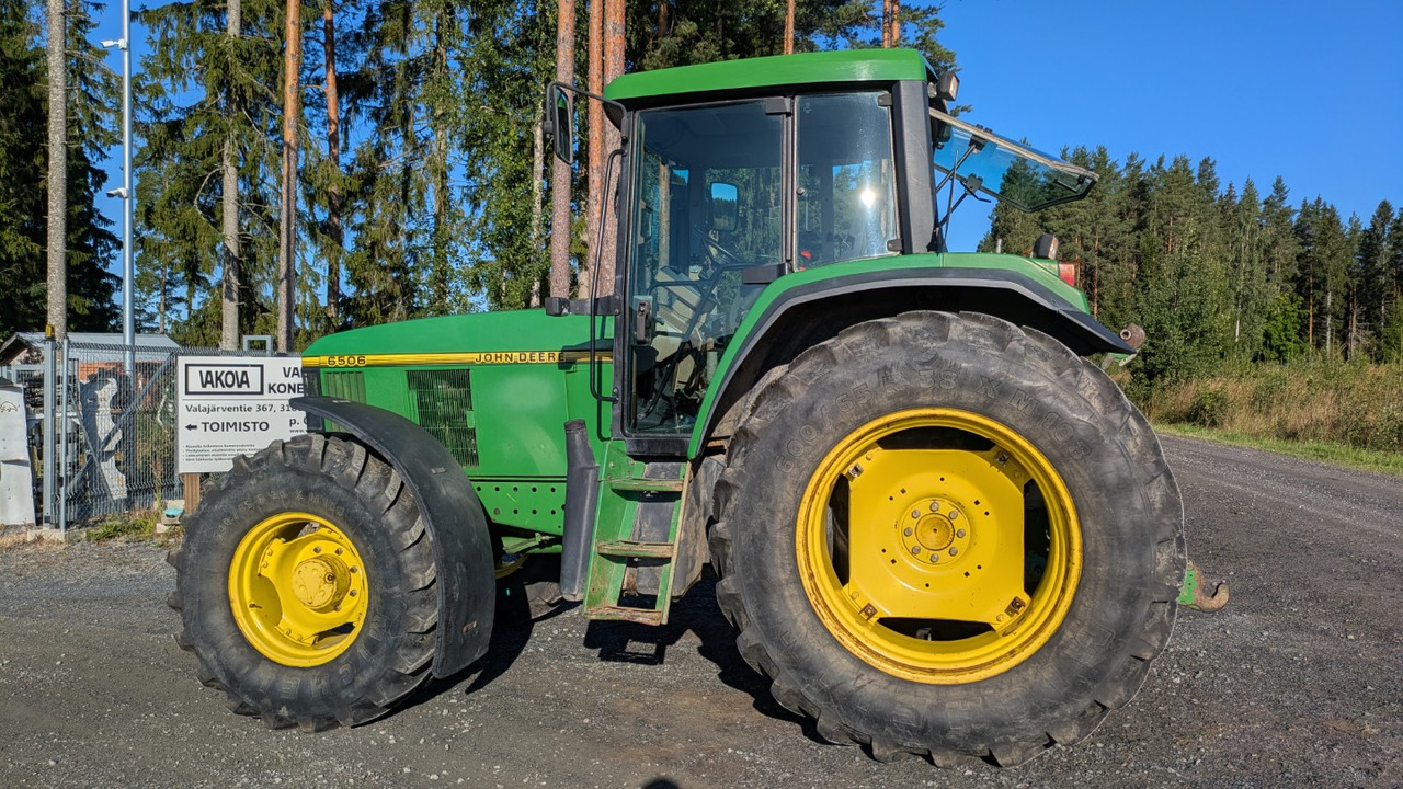 JOHN DEERE 6506, 3800h ajettu, upeakuntoinen kone, katso video! - Trator: foto 2 JOHN DEERE 6506, 3800h ajettu, upeakuntoinen kone, katso video! - Trator: foto 2