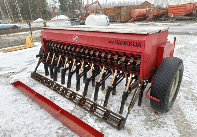 Juko K2 kylvölannoitin - 250cm - Semeadeira: foto 1 Juko K2 kylvölannoitin - 250cm - Semeadeira: foto 1