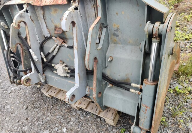 Balde para carregadeiras Monitoimikauha kynsillä 173cm CAT-kurottajan sovitteella: foto 6