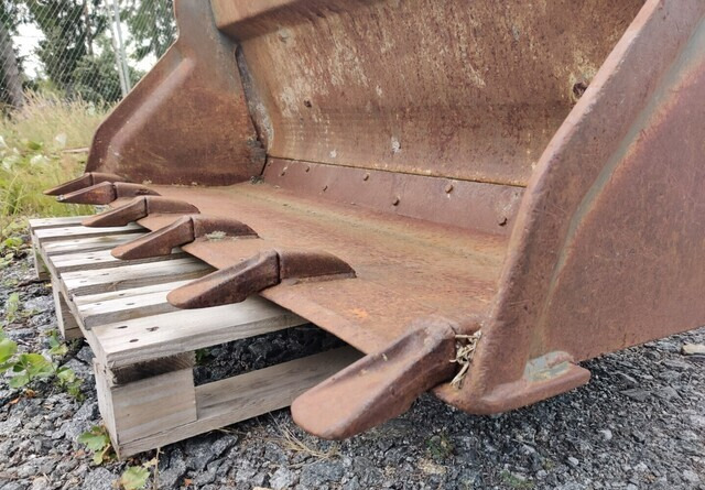 Balde para carregadeiras Monitoimikauha kynsillä 173cm CAT-kurottajan sovitteella: foto 9