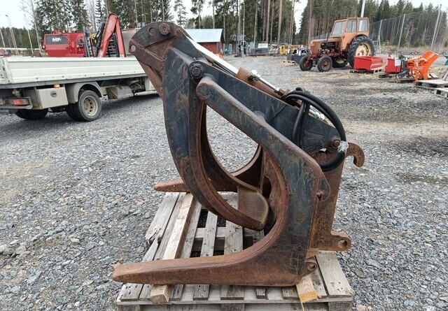 Tukkikoura järeä, CAT kurottajan sovitteella - Garra de Equipamento florestal: foto 1 Tukkikoura järeä, CAT kurottajan sovitteella - Garra de Equipamento florestal: foto 1