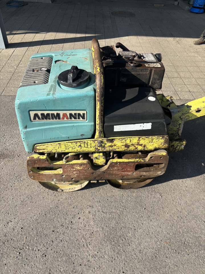 Ammann AR 65 - Compactador pequeno de asfalto: foto 1 Ammann AR 65 - Compactador pequeno de asfalto: foto 1