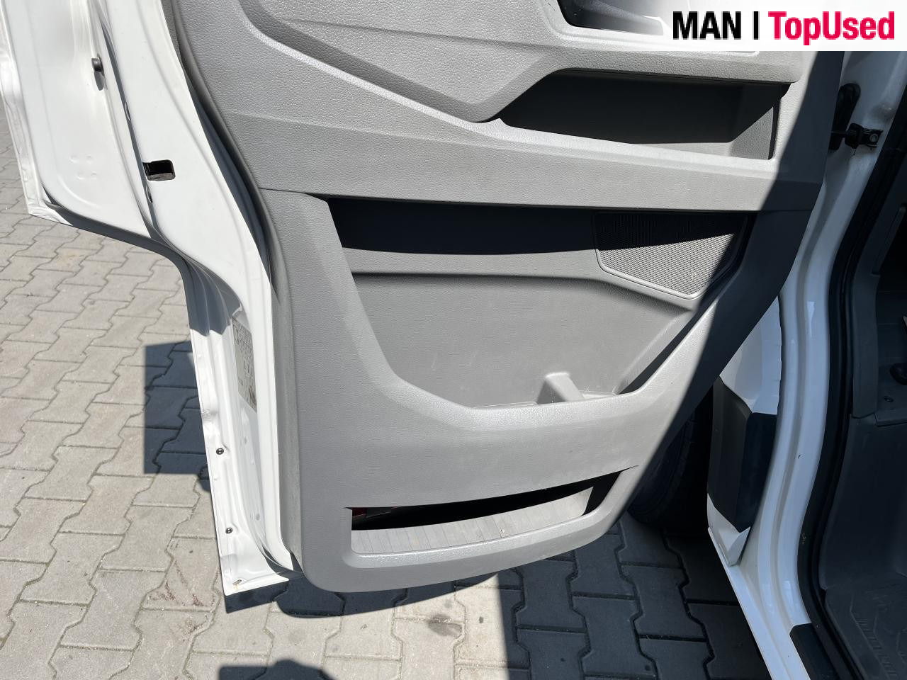 MAN TGE 3.140 4X2F SB kombi - Furgão: foto 3 MAN TGE 3.140 4X2F SB kombi - Furgão: foto 3