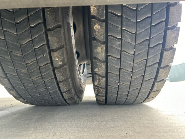 MAN TGX 18.470 4x2 LL SA, Hubsattel, Retarder - Tractor: foto 3 MAN TGX 18.470 4x2 LL SA, Hubsattel, Retarder - Tractor: foto 3