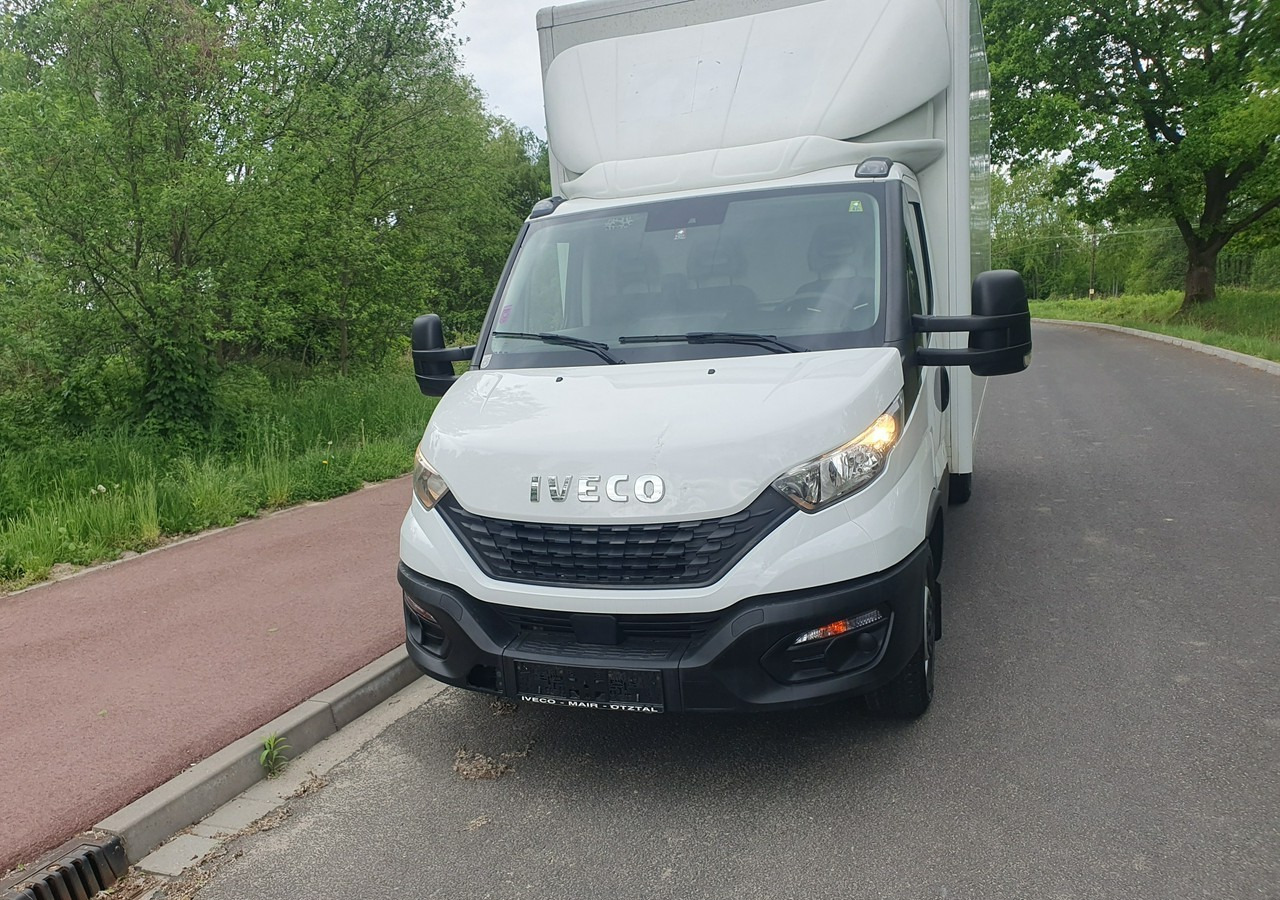 Iveco 35 Daily 35S14 klima * 3 osobowy *nowy rozrząd * - Carrinha de contentor: foto 2 Iveco 35 Daily 35S14 klima * 3 osobowy *nowy rozrząd * - Carrinha de contentor: foto 2