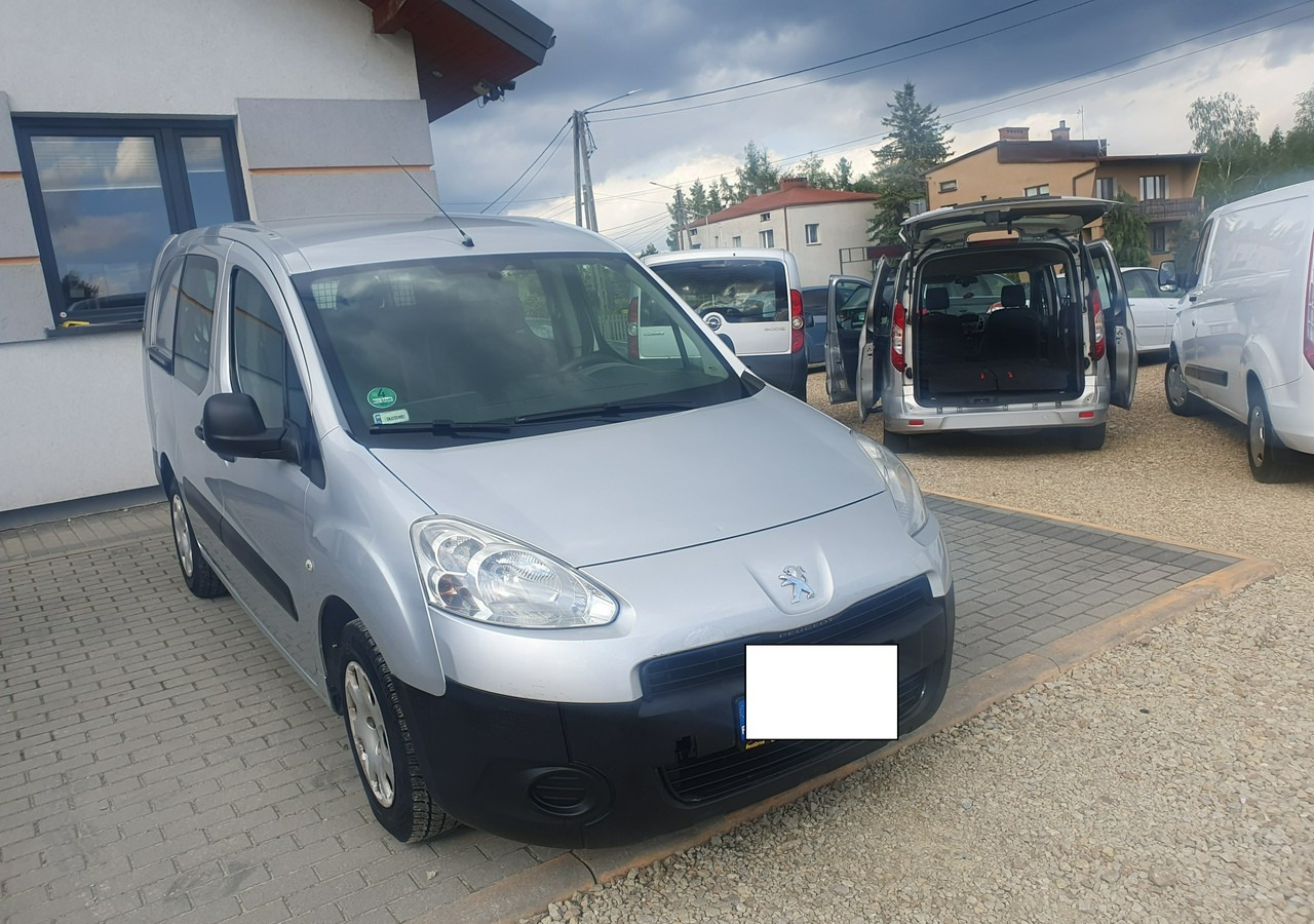 Peugeot Partner long *2 lub 5 osobowy *klima* gruau* - Furgão: foto 4 Peugeot Partner long *2 lub 5 osobowy *klima* gruau* - Furgão: foto 4