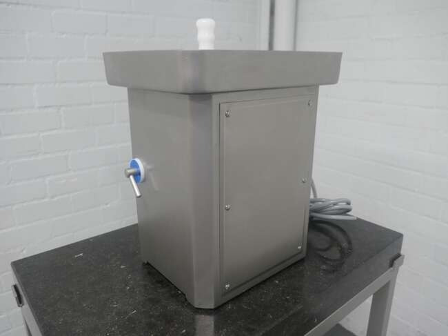 Freund / Ifooma grinder TG101 - Equipamento de processamento de alimentos: foto 3 Freund / Ifooma grinder TG101 - Equipamento de processamento de alimentos: foto 3