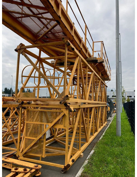 Liebherr 120HC towers - Guindaste de torre: foto 1 Liebherr 120HC towers - Guindaste de torre: foto 1