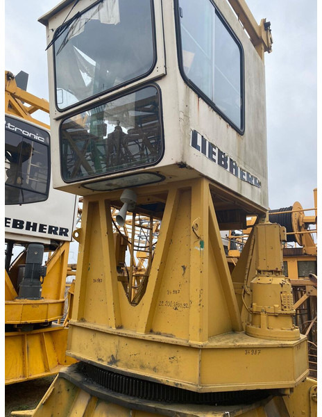 Liebherr 180EC-H10 - Guindaste de torre: foto 1 Liebherr 180EC-H10 - Guindaste de torre: foto 1
