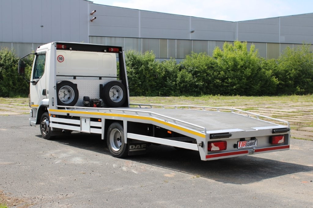 DAF FA LF 45.130 ODTAHOVÉ VOZIDLO - Caminhão reboque: foto 4 DAF FA LF 45.130 ODTAHOVÉ VOZIDLO - Caminhão reboque: foto 4