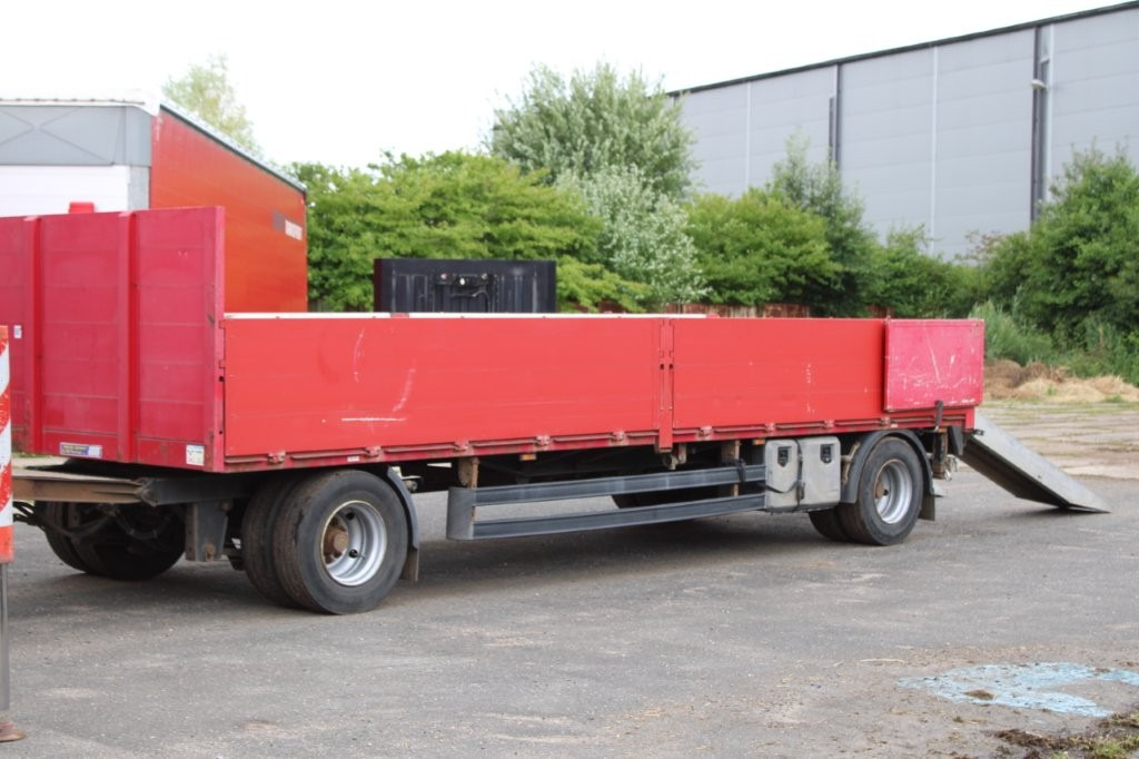 MENKE-JANZEN MJ 3.5 / MJ 18 NÁJEZDY - Reboque plataforma/ Caixa aberta: foto 2 MENKE-JANZEN MJ 3.5 / MJ 18 NÁJEZDY - Reboque plataforma/ Caixa aberta: foto 2