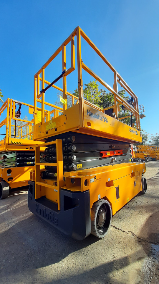 Compact 12 - Plataforma de Tijera/ Plataforma de tesoura: foto 1 Compact 12 - Plataforma de Tijera/ Plataforma de tesoura: foto 1