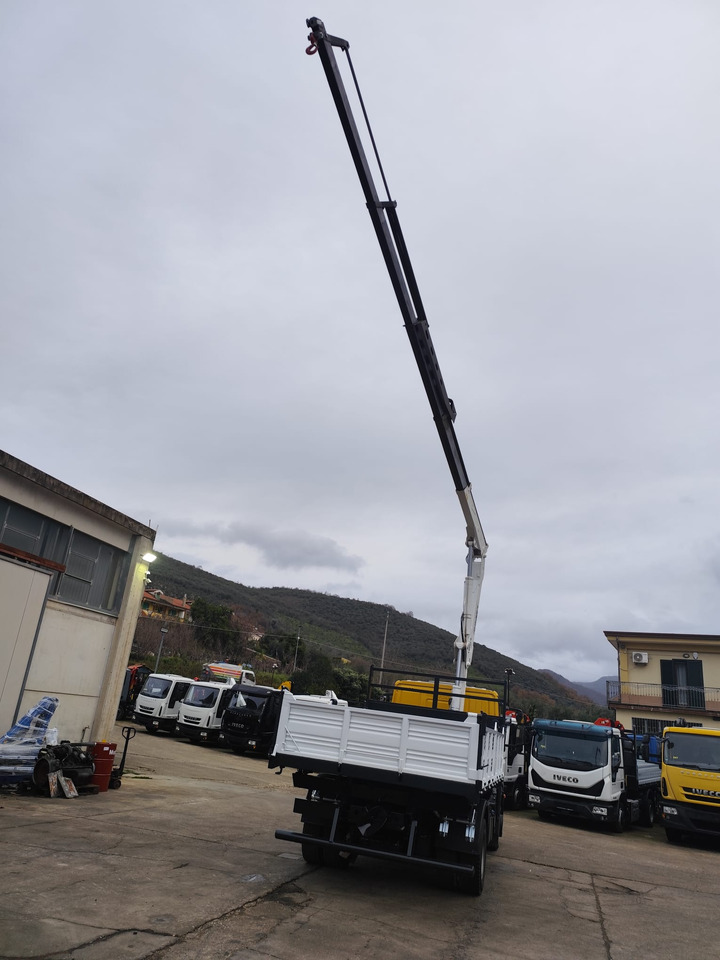 Caminhão grua IVECO EUROCARGO 120E28P: foto 33