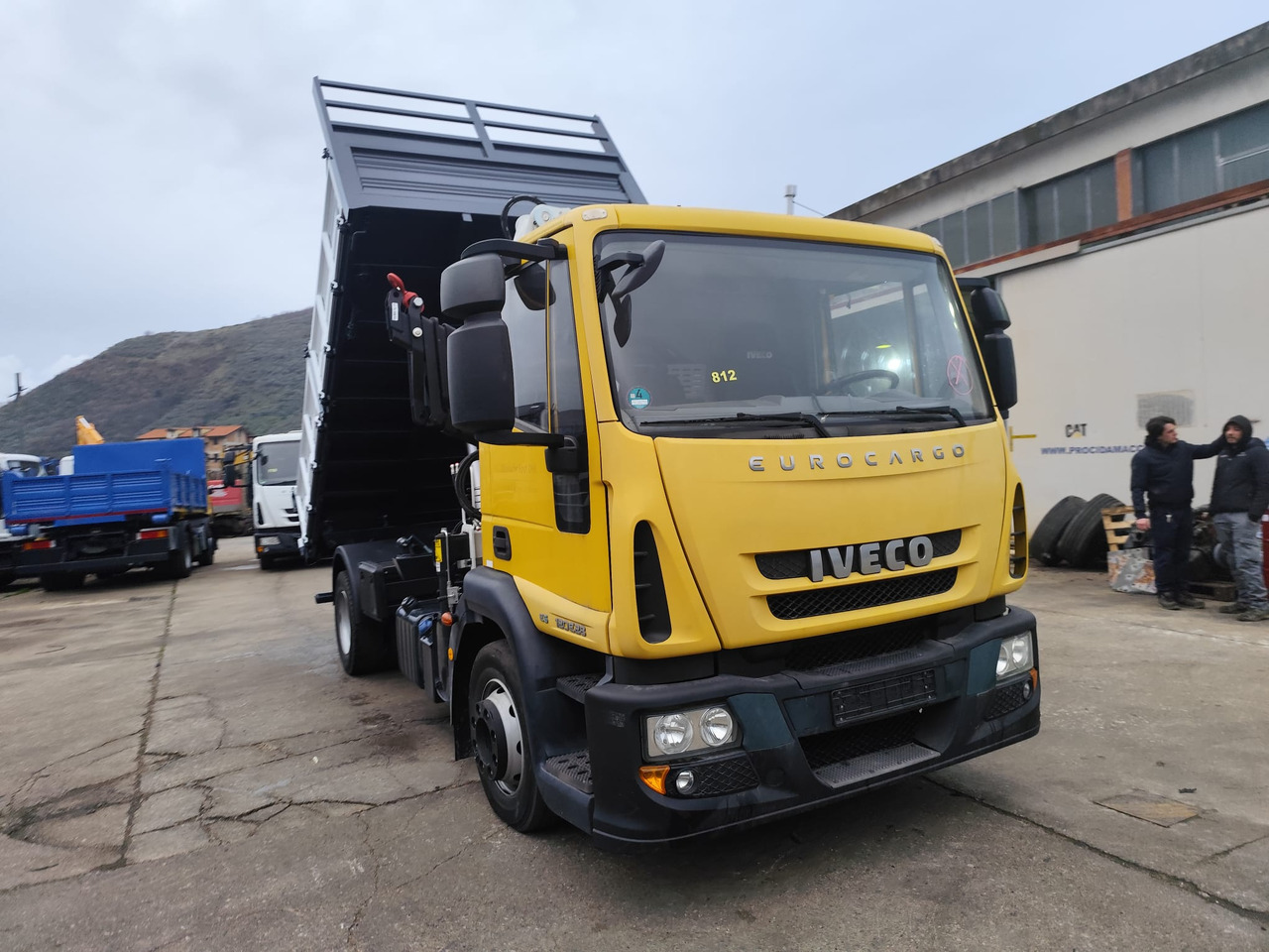 Caminhão grua IVECO EUROCARGO 120E28P: foto 15