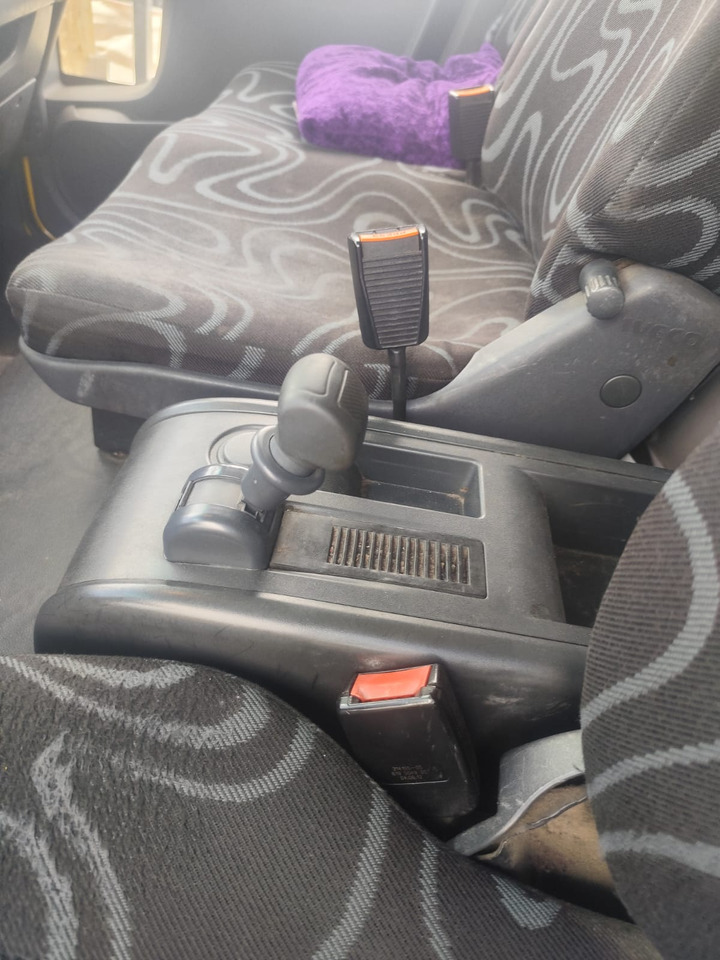 IVECO EUROCARGO 120E28P - Caminhão chassi: foto 3 IVECO EUROCARGO 120E28P - Caminhão chassi: foto 3