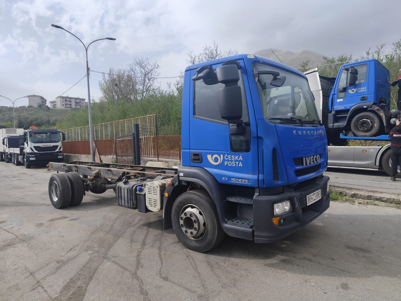 IVECO EUROCARGO 150E25 - Caminhão basculante: foto 2 IVECO EUROCARGO 150E25 - Caminhão basculante: foto 2