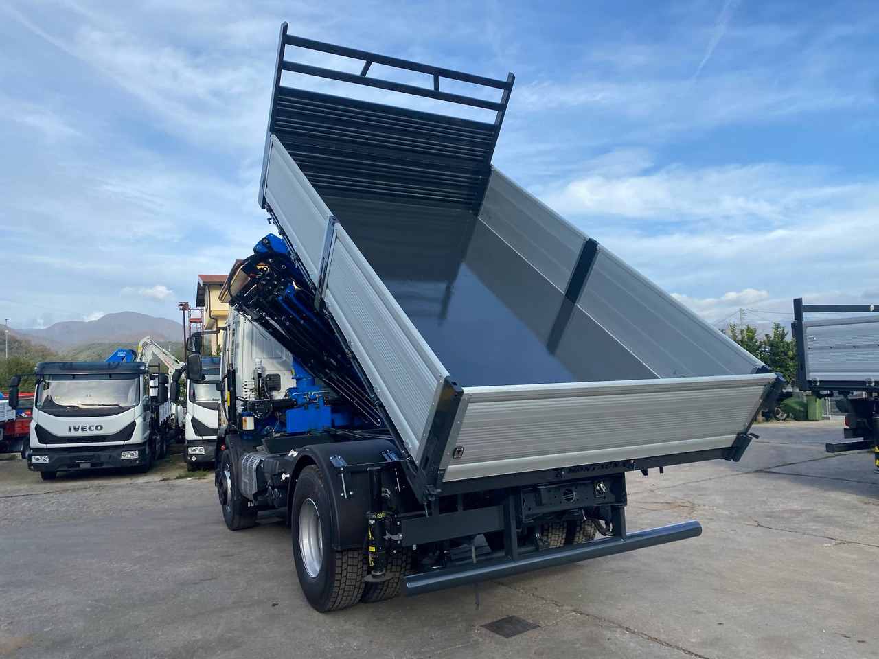 Caminhão grua IVECO EUROCARGO 190EL28: foto 30