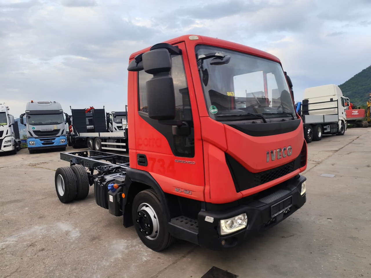 IVECO EUROCARGO 80-190 - Caminhão grua: foto 1 IVECO EUROCARGO 80-190 - Caminhão grua: foto 1