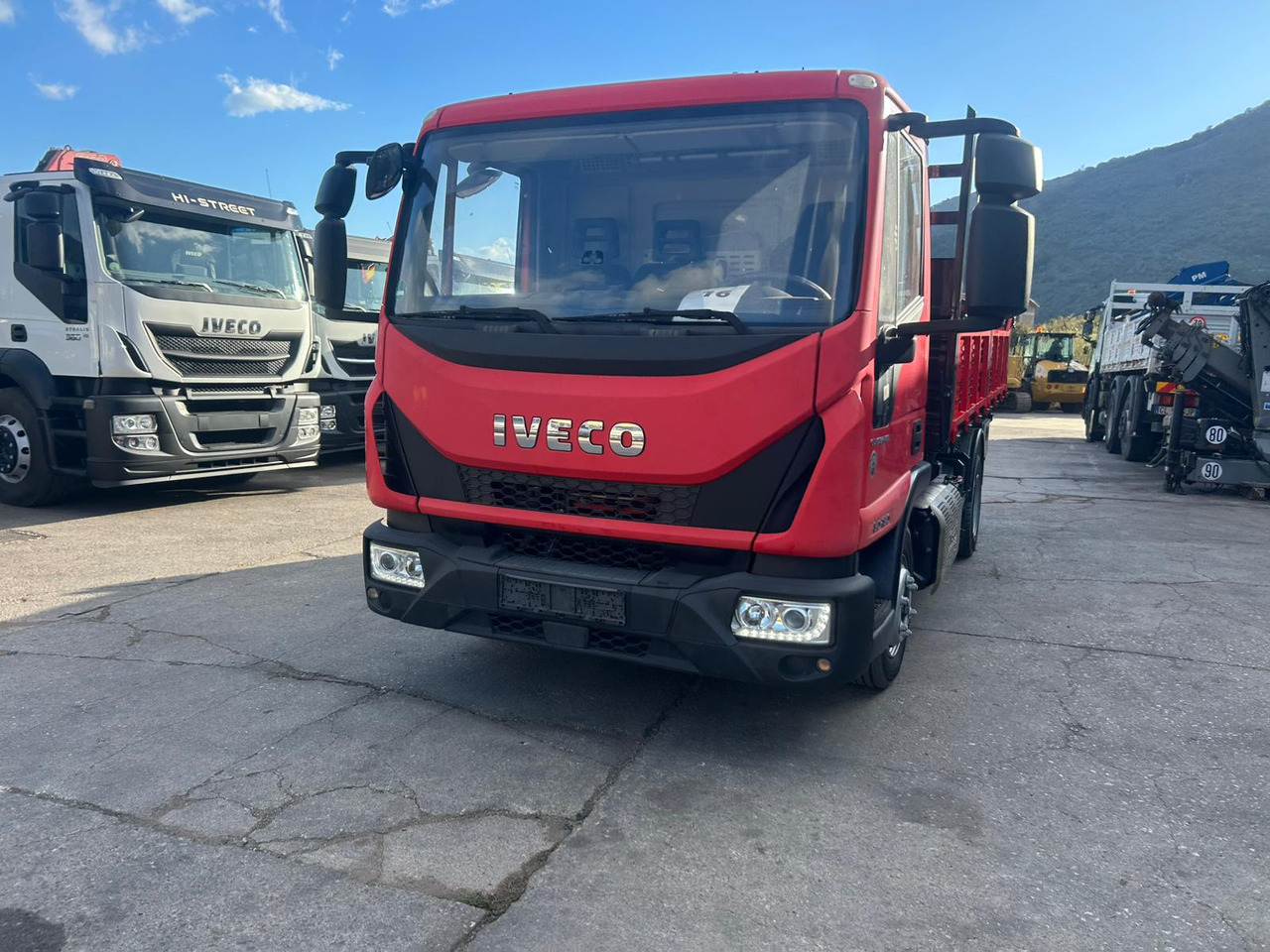 IVECO EUROCARGO 80-190 - Caminhão basculante: foto 5 IVECO EUROCARGO 80-190 - Caminhão basculante: foto 5