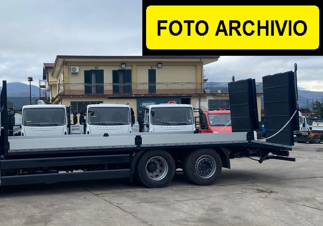 IVECO STRALIS 260S36 - Camião de caixa aberta/ Plataforma, Caminhão grua: foto 2 IVECO STRALIS 260S36 - Camião de caixa aberta/ Plataforma, Caminhão grua: foto 2