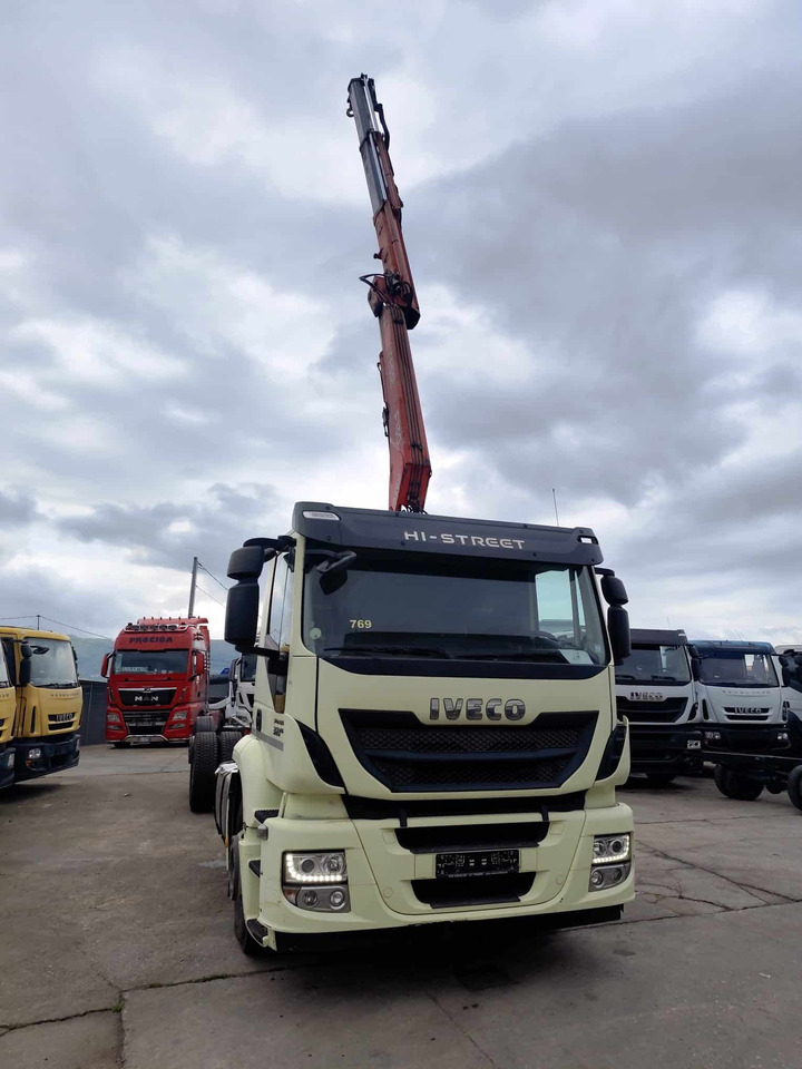 IVECO STRALIS 260S36 - Camião de caixa aberta/ Plataforma, Caminhão grua: foto 1 IVECO STRALIS 260S36 - Camião de caixa aberta/ Plataforma, Caminhão grua: foto 1