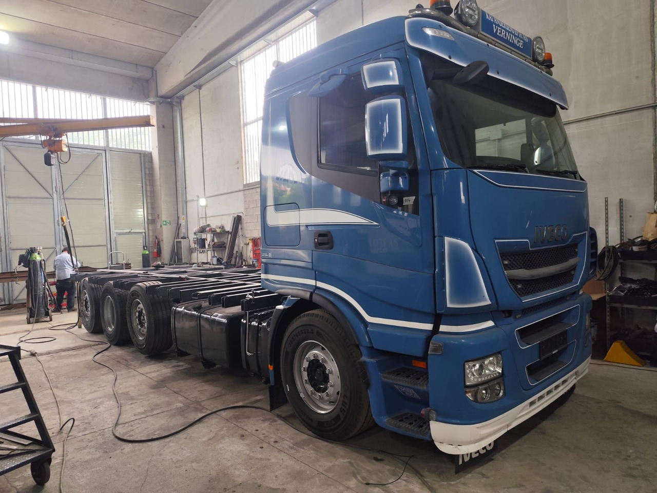 IVECO STRALIS 320S50 - Camião de caixa aberta/ Plataforma: foto 1 IVECO STRALIS 320S50 - Camião de caixa aberta/ Plataforma: foto 1