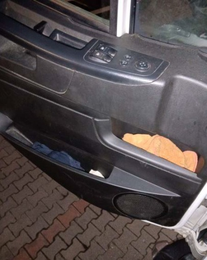 Caminhão chassi IVECO STRALIS AD 260S31 XP: foto 13 Caminhão chassi IVECO STRALIS AD 260S31 XP: foto 13