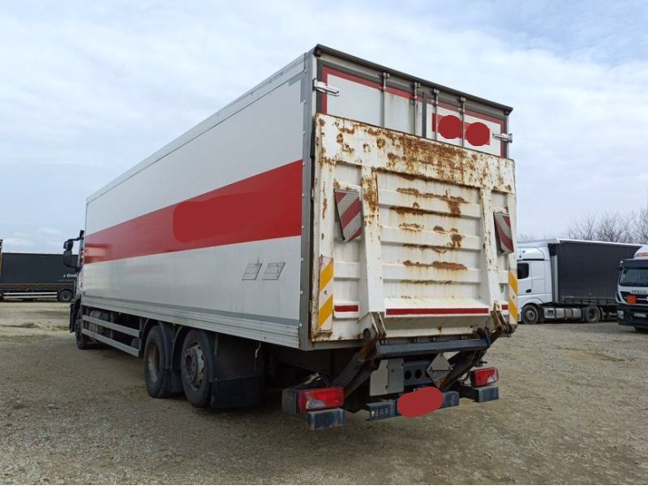 IVECO STRALIS AD 260S31 XP - Caminhão furgão: foto 3 IVECO STRALIS AD 260S31 XP - Caminhão furgão: foto 3