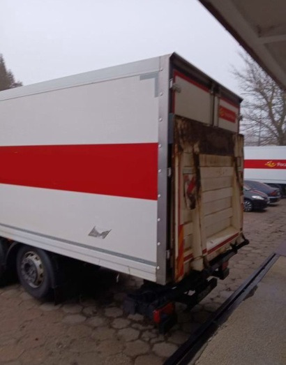 IVECO STRALIS AD 260S31 XP - Caminhão furgão: foto 3 IVECO STRALIS AD 260S31 XP - Caminhão furgão: foto 3