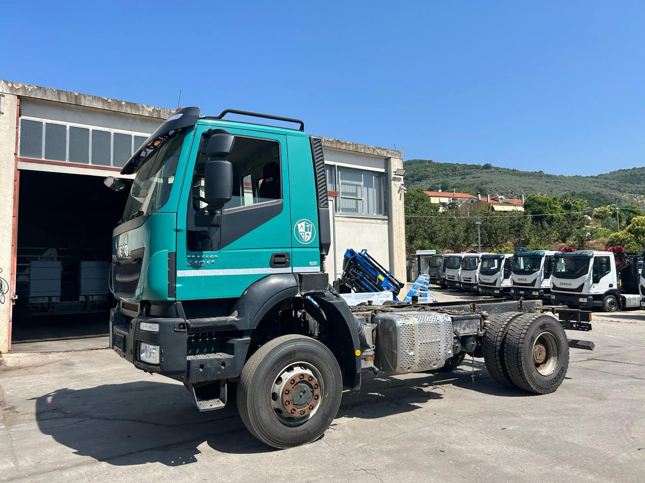 IVECO TRAKKER 190T41 - Caminhão chassi: foto 1 IVECO TRAKKER 190T41 - Caminhão chassi: foto 1