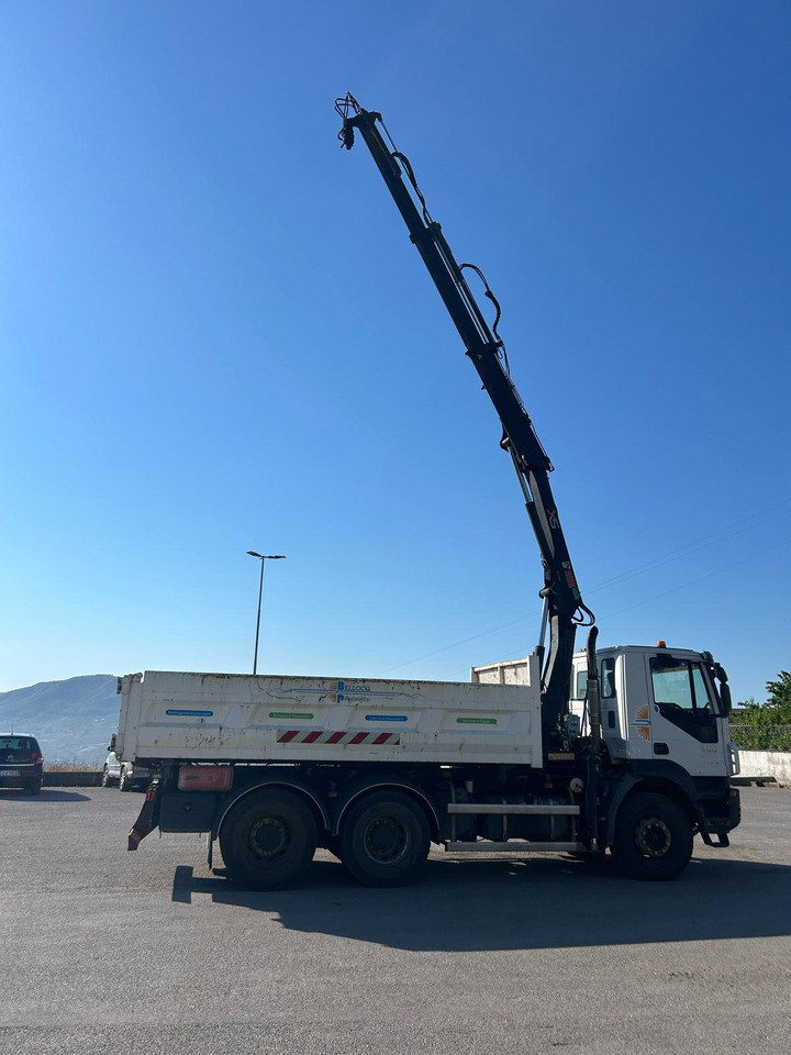 IVECO TRAKKER 260T36 - Caminhão grua, Caminhão basculante: foto 3 IVECO TRAKKER 260T36 - Caminhão grua, Caminhão basculante: foto 3