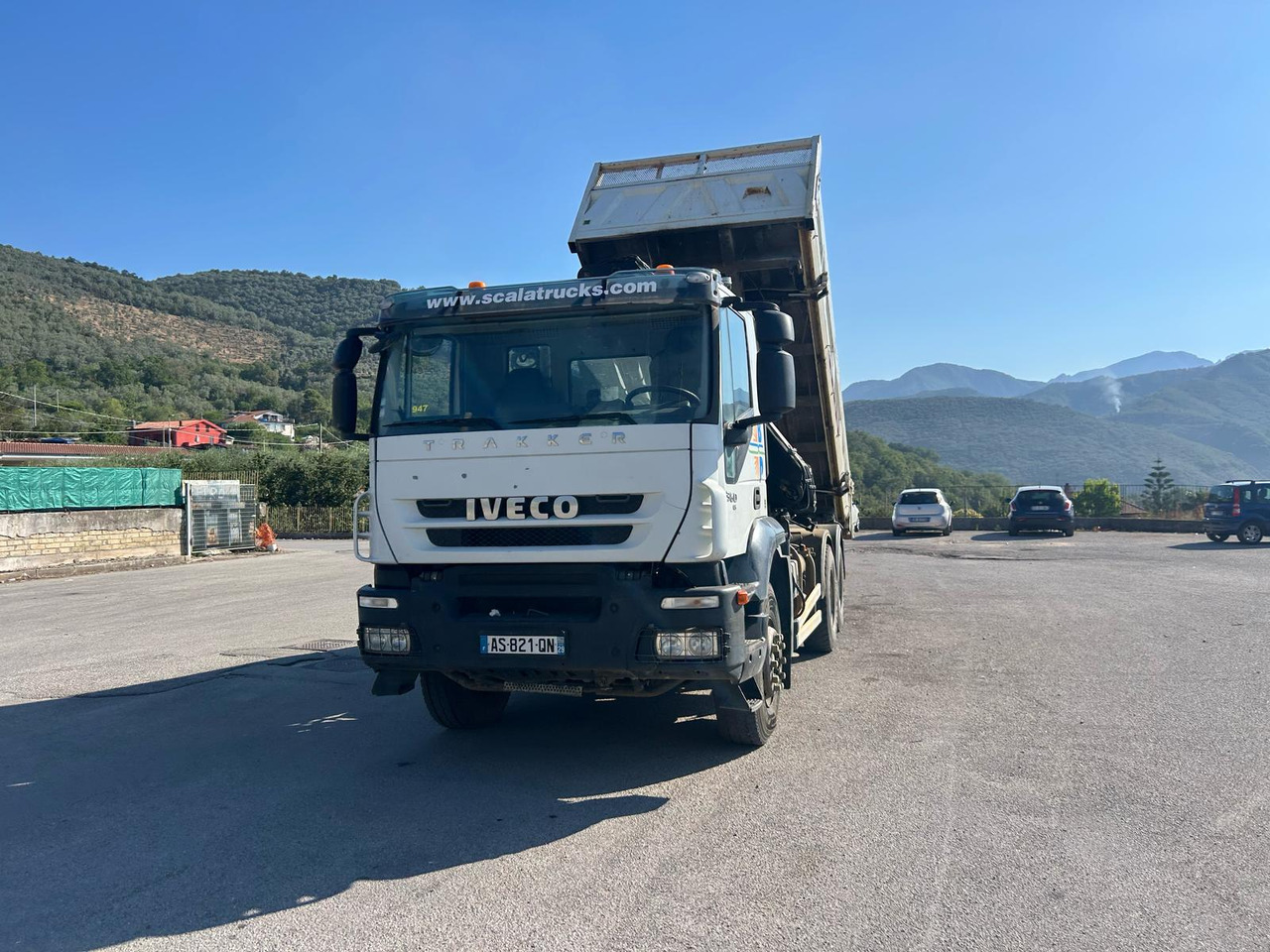 Caminhão grua IVECO TRAKKER 260T36: foto 46