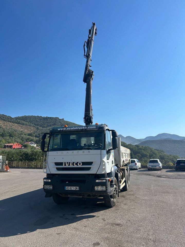Caminhão grua IVECO TRAKKER 260T36: foto 19