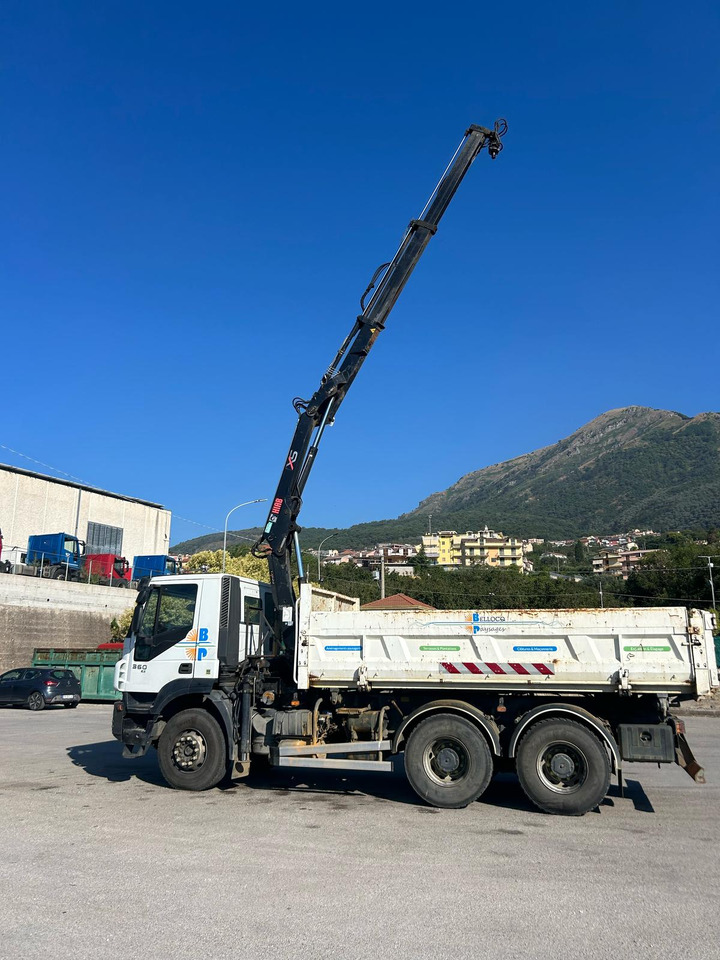 Caminhão grua IVECO TRAKKER 260T36: foto 12
