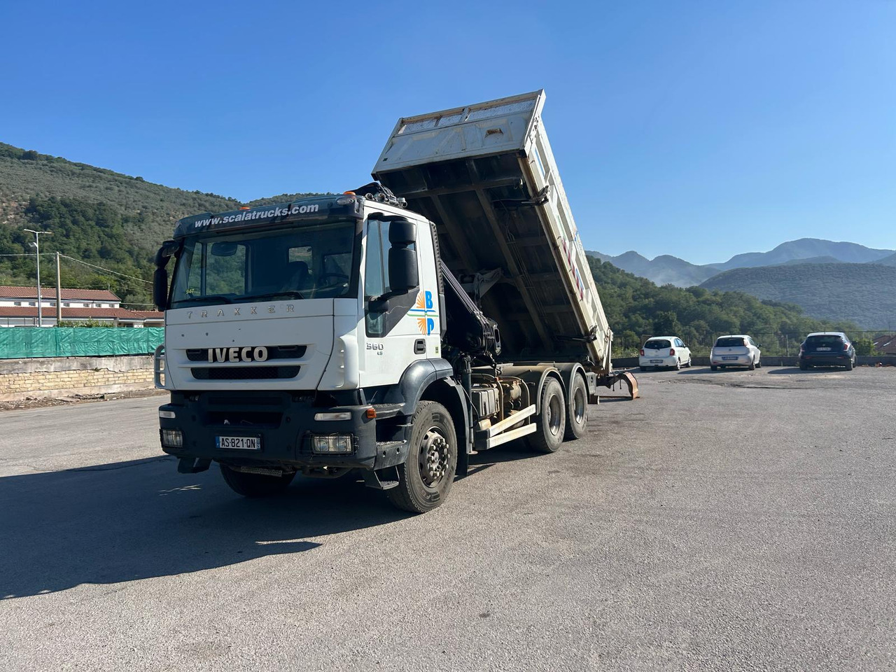 Caminhão grua IVECO TRAKKER 260T36: foto 43