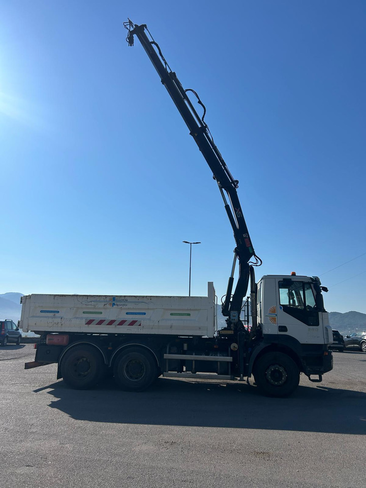 IVECO TRAKKER 260T36 - Caminhão grua: foto 2 IVECO TRAKKER 260T36 - Caminhão grua: foto 2