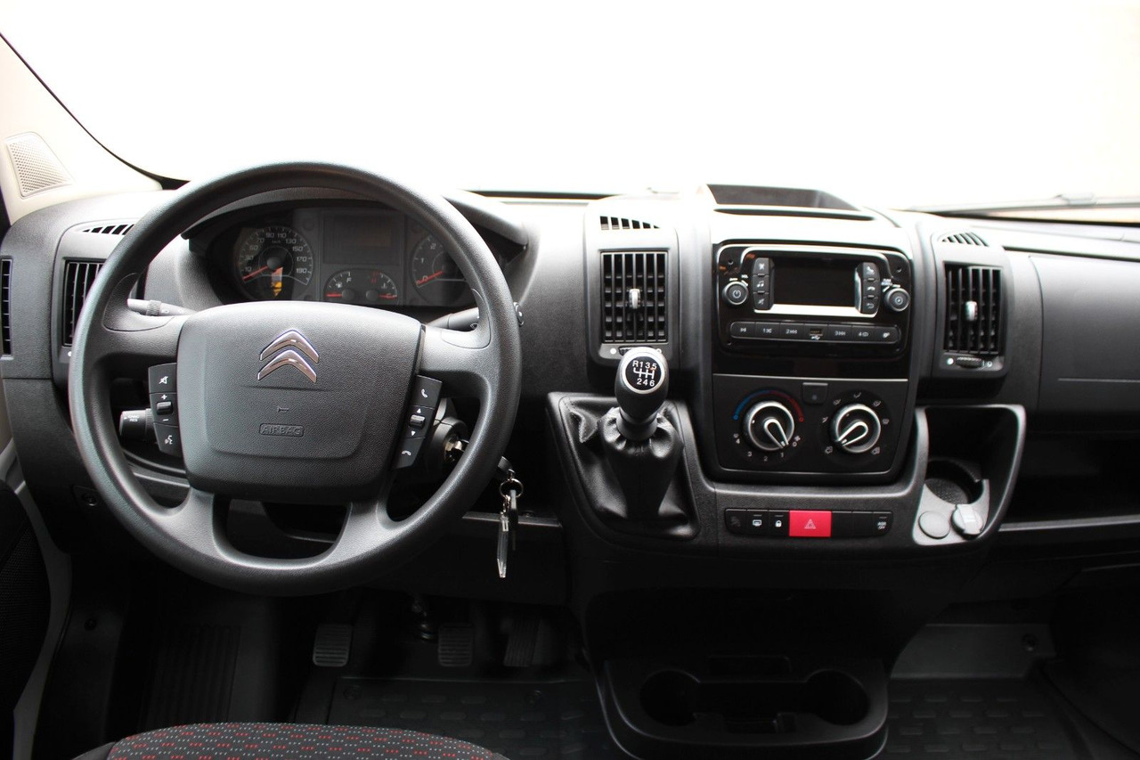 Locação de  Citroën Jumper DoKa Pritsche 2,2 HDi Klima DAB AHK Citroën Jumper DoKa Pritsche 2,2 HDi Klima DAB AHK: foto 13