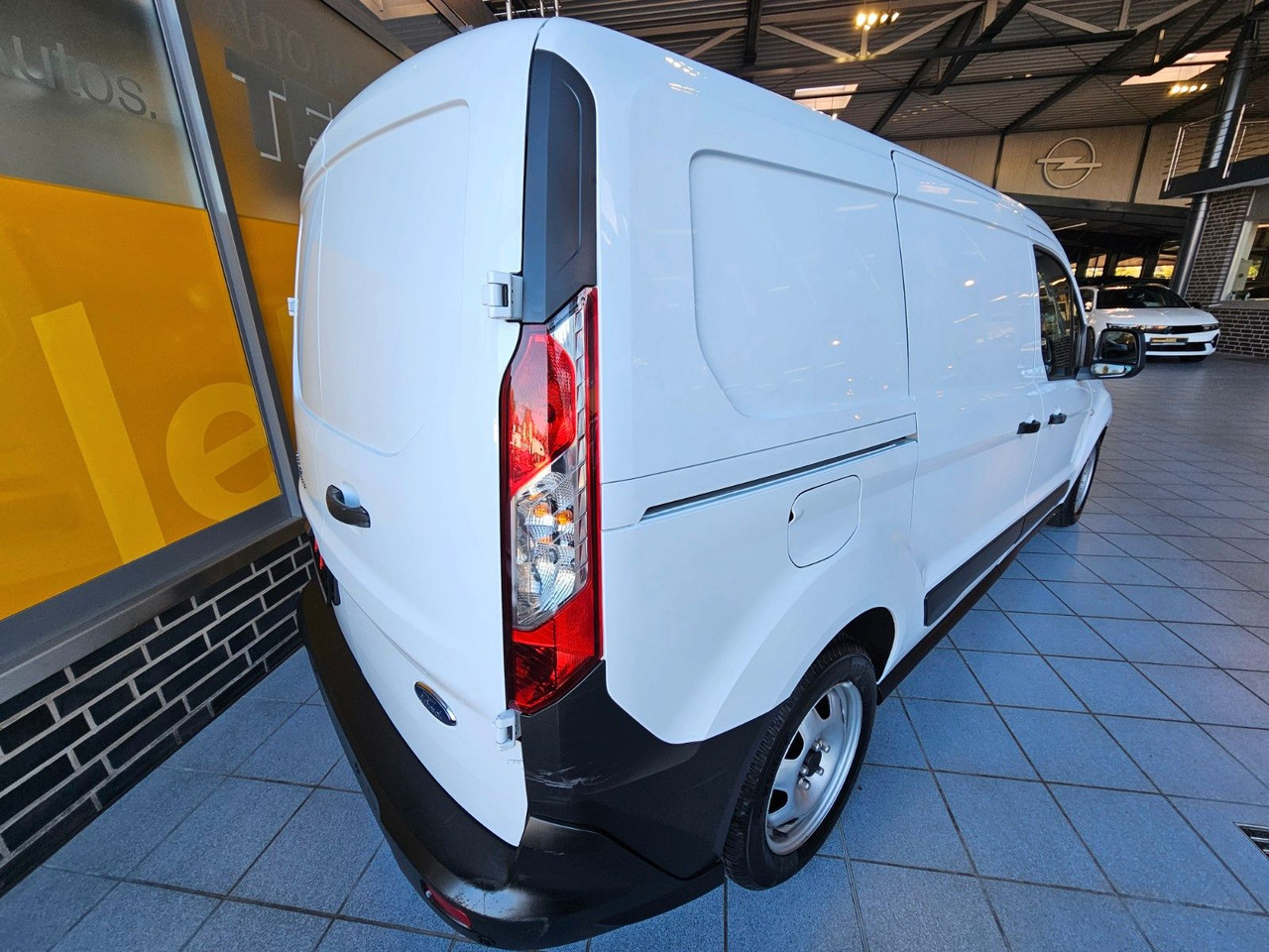 Ford Transit Connect Kasten lang - Automóvel: foto 5 Ford Transit Connect Kasten lang - Automóvel: foto 5