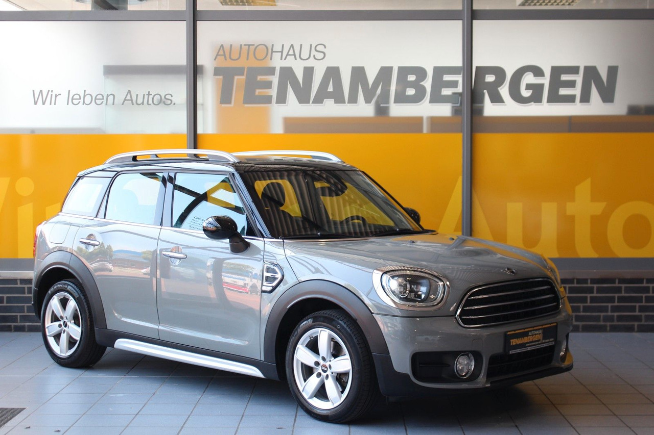 MINI Cooper D Countryman Pepper Navi Klimaaut. PDC - Automóvel: foto 1 MINI Cooper D Countryman Pepper Navi Klimaaut. PDC - Automóvel: foto 1
