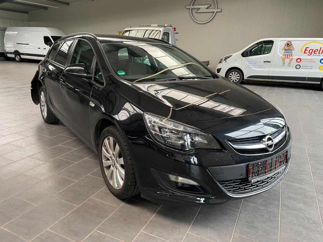 Opel Astra J Sports Tourer Style - Automóvel: foto 5 Opel Astra J Sports Tourer Style - Automóvel: foto 5